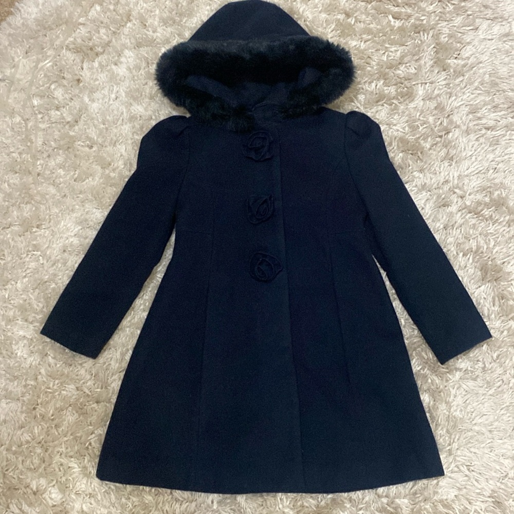 Rothschild girls fur trim hooded coat.  Size 6X.